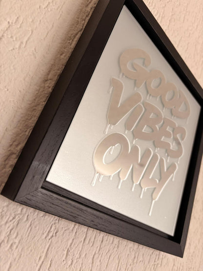 Spiegelbild im Graffiti-Stil „Good Vibes Only“ | 24 x 24 cm | Handgefertigt